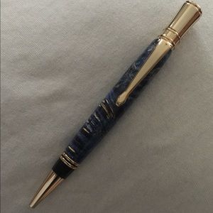 24Kt gold plated Executive twist pen